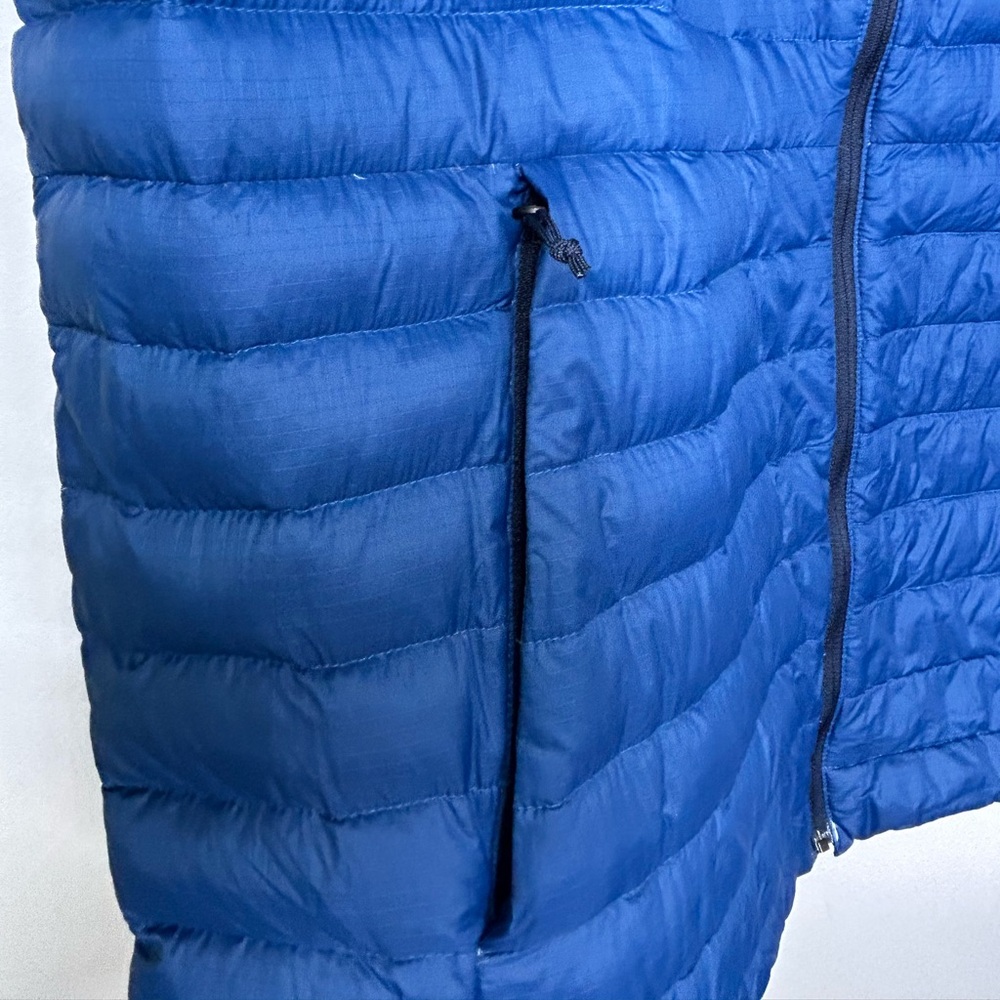 Mountain Hardwear Men's Mt Eyak/2 Down Blue Puffer Vest Size Large - Picture 5 of 9